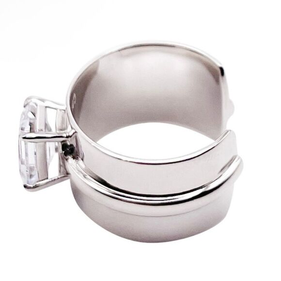 NWOT Lisa Freede Adjustable Emerald Cut Cubic Zirconia Stone Cigar Band Ring OS - Picture 2 of 6